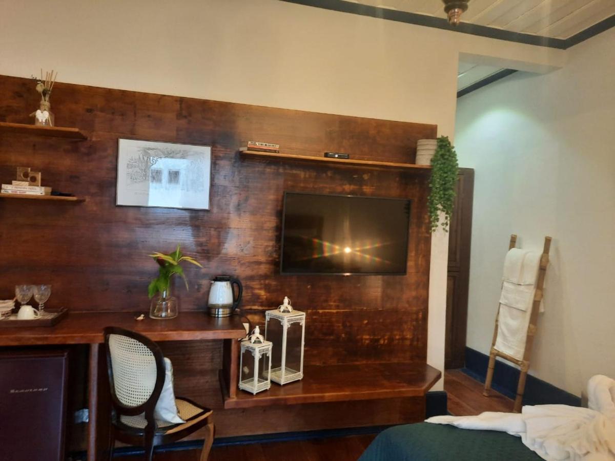 Hotel Fazenda Paciencia Сантана-дус-Монтис Экстерьер фото