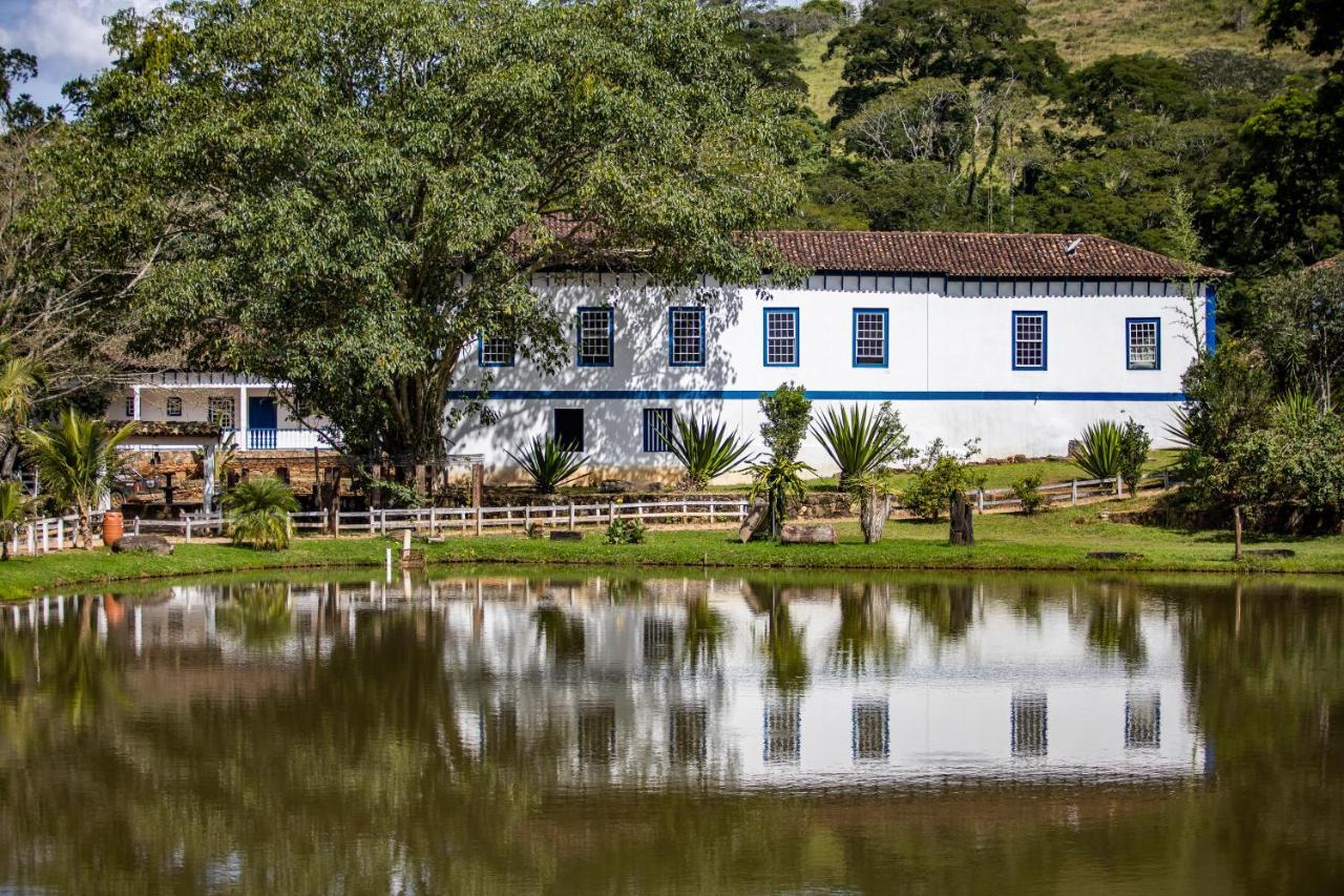 Hotel Fazenda Paciencia Сантана-дус-Монтис Экстерьер фото