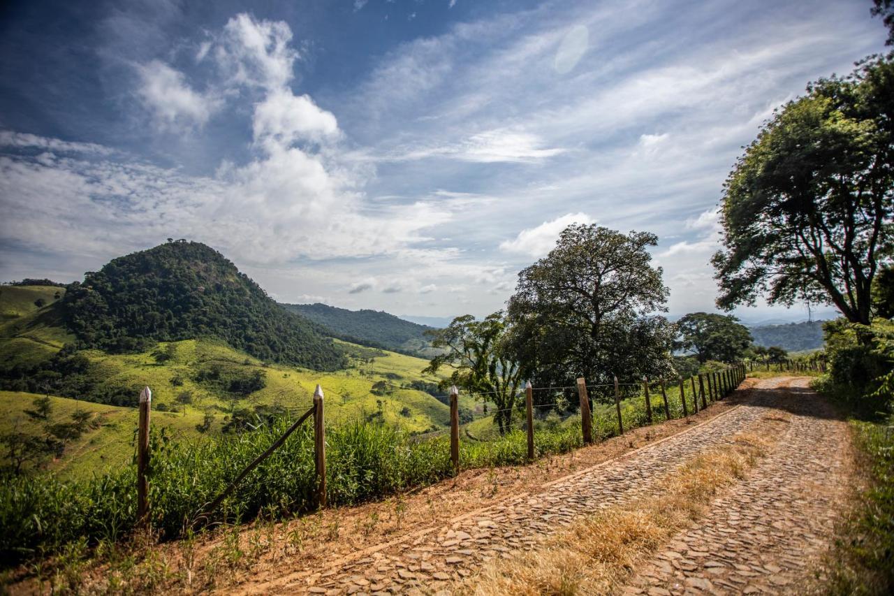 Hotel Fazenda Paciencia Сантана-дус-Монтис Экстерьер фото