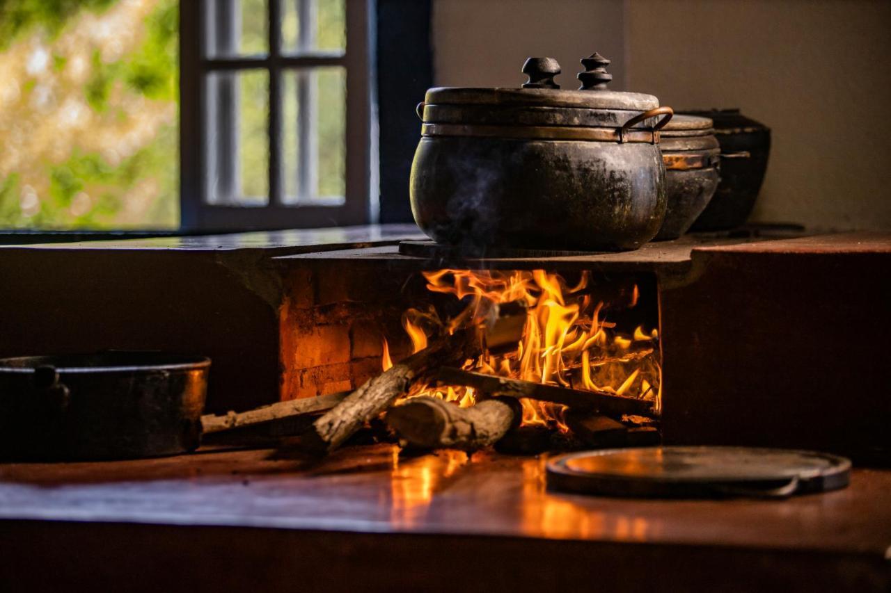 Hotel Fazenda Paciencia Сантана-дус-Монтис Экстерьер фото